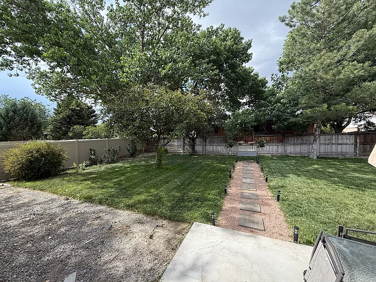 2257 London Way — Photo 17