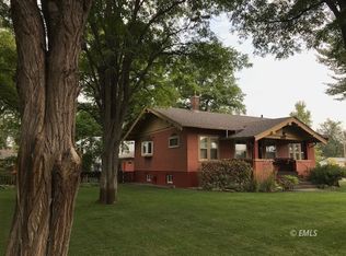 616 S Prairie Ave, Miles City, MT 59301