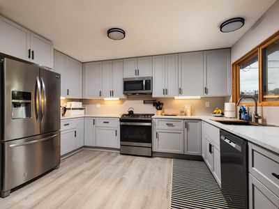 617 Inwood Dr, Santa Barbara, CA, 93111