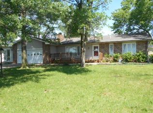 4700 NW Hiawatha Pl, Topeka, KS 66618