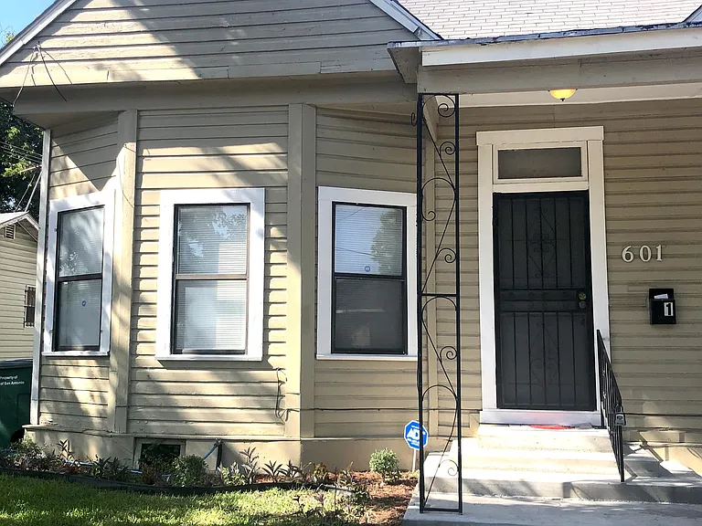 603 Devine St #1 — Photo 2