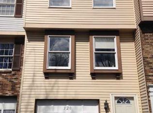 320 Huntingdon Ave, Irwin, PA 15642