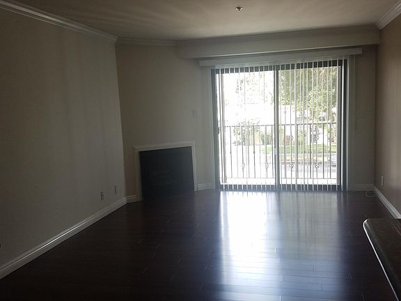 3rd image of 11162 Camarillo St APT 103