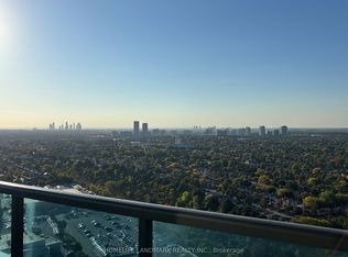7171 Yonge St #2508, Markham, ON L3T 0C5