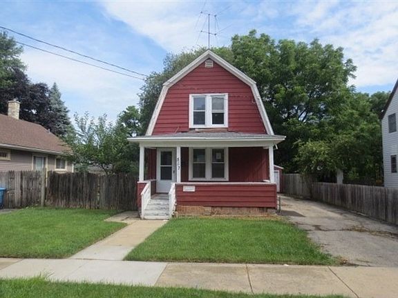 2nd image of 557 W Park Ave