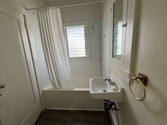 5th image of 206 N New Hampshire Ave #10