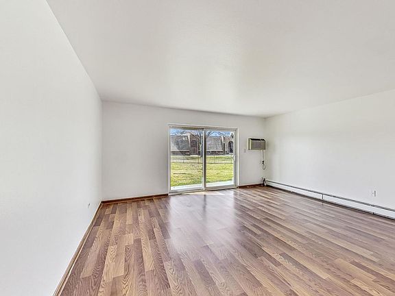 3rd image of 7422 Brookdale Dr APT 114