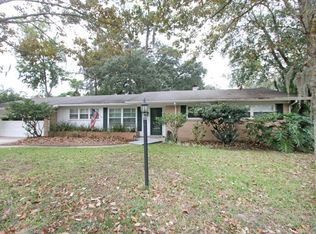 8508 Brierwood Rd, Jacksonville, FL 32217