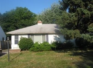 260 Lynne Dr, Sheffield Lk, OH 44054