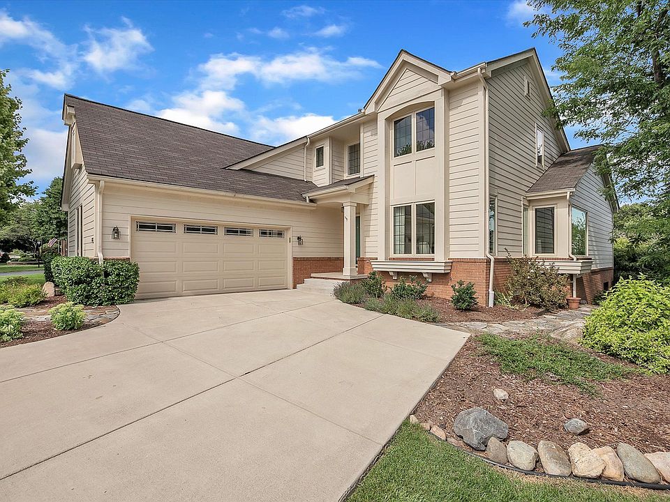 1st image of 17665 Lake View Cir
