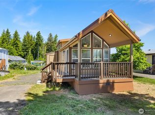 1019 Stanford Dr #32, Cosmopolis, WA 98537