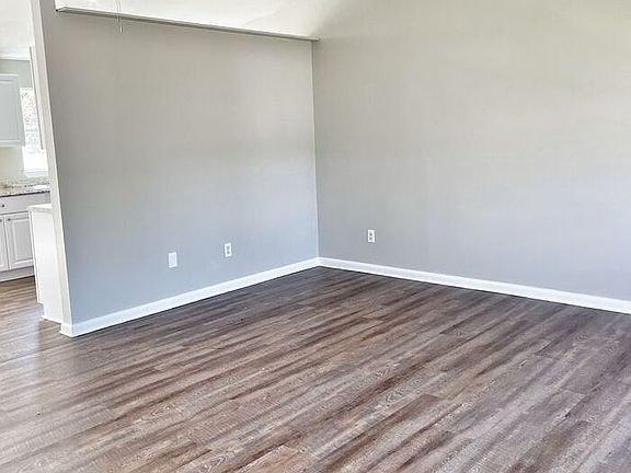 2nd image of 7140 Prellie St