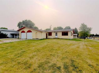 2511 6th St NW, Minot, ND 58703
