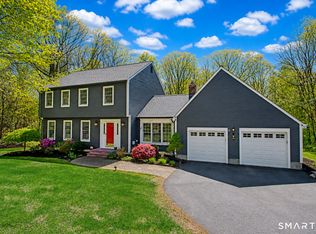 111 Acorn Rd, Madison, CT 06443