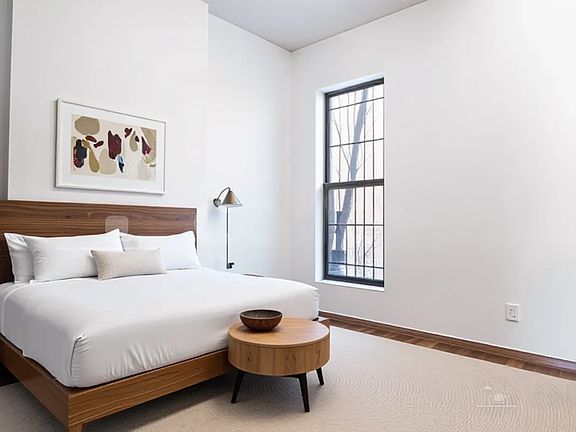 4th image of 27 Brevoort Pl APT 2