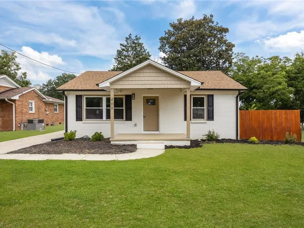 409 Fulton St, Burlington, NC 27217