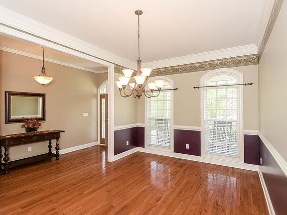 5th image of 5243 Nora Dr