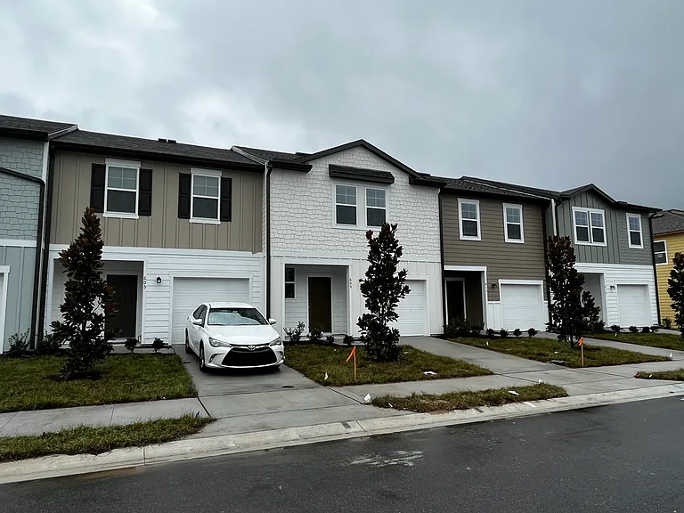 609 Madison Dr — Photo 6
