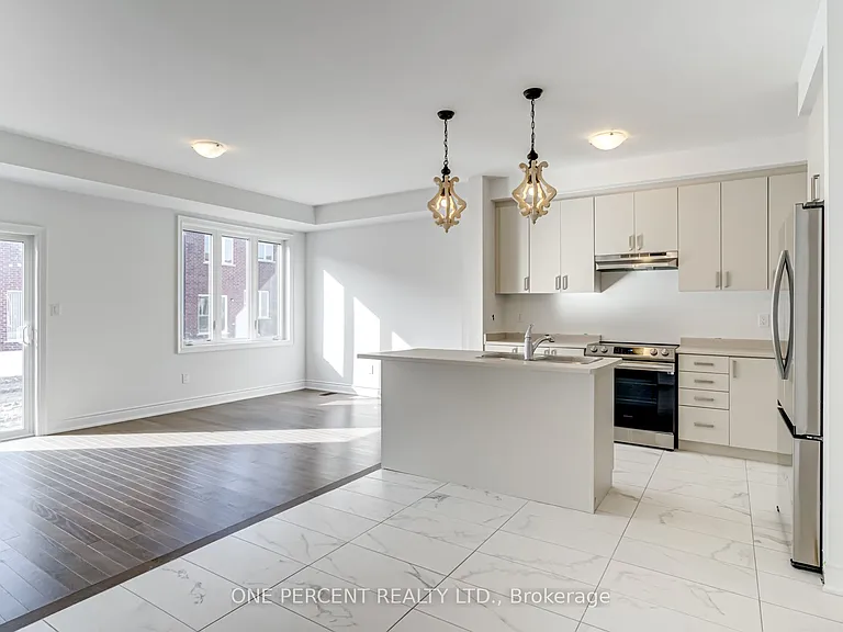 24 Autumn Dr — Photo 10