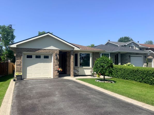 16 Grenadier Dr, Kingston, ON K7K 6E8