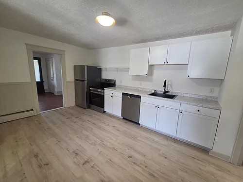 22 Railroad Ave #4 Photo 1