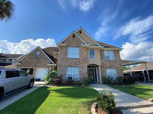 2524 S Lake Blvd, Violet, LA 70092