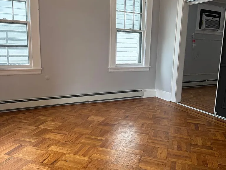 253 Ampere Pkwy — Photo 3