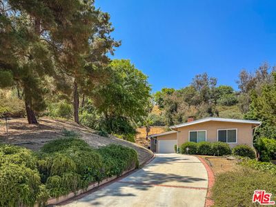 22297 Buena Ventura St, Woodland Hills, CA, 91364