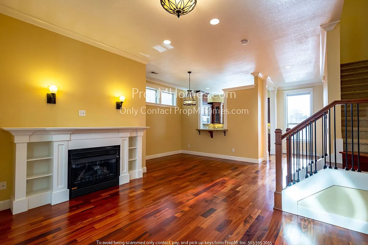 Building Photo - 5127 N Williams Ave