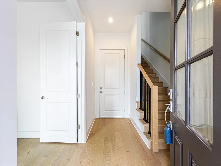 1201 Shore District Dr — Photo 3