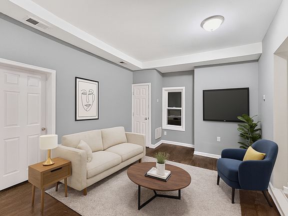 3rd image of 185 Roseville Ave #B