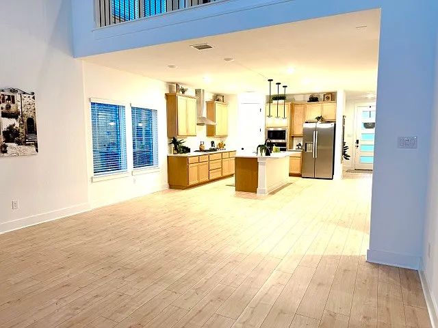 17141 Oxborough Dr — Photo 12