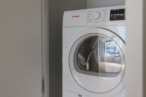 Rented by Greystar | media 40