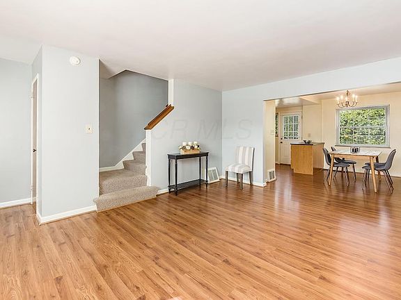 3rd image of 1084 W Sells Ave #G