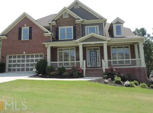 1026 Silver Thorne Dr, Loganville, GA