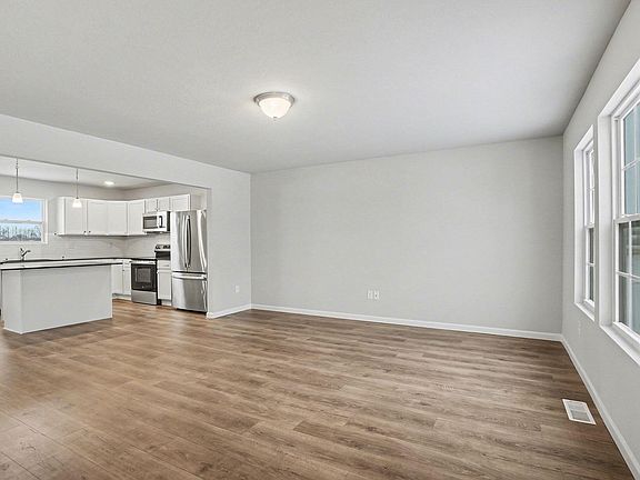4th image of 13729 Oasis Ave