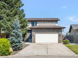 8 W Millside Ct SW, Calgary, AB T2Y 2P5