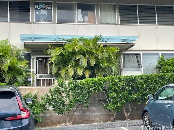 4134 Keanu St APT 1, Honolulu, HI 96816