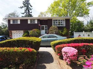 170 S Forest Ave, Rockville Centre, NY 11570