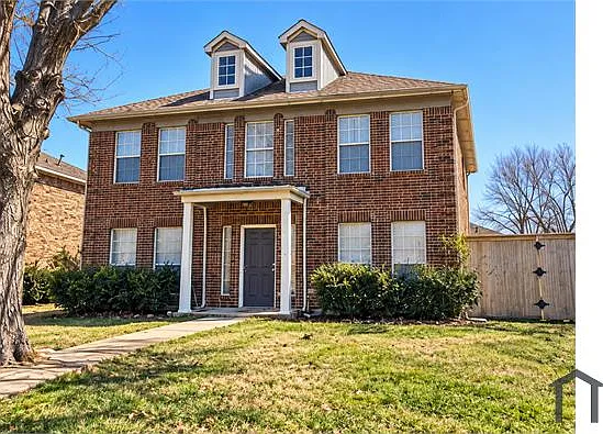 5 bed, 2250 sqft, $4,200 — Photo 1