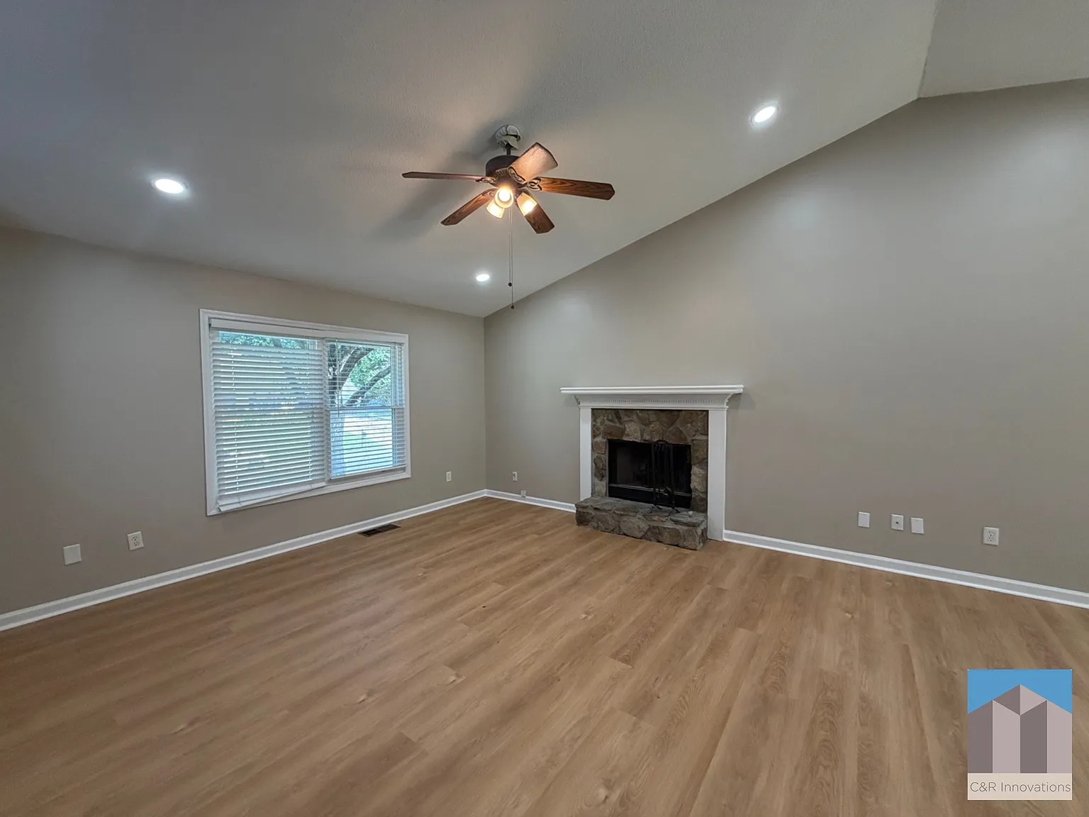 3 bed, 1370 sqft, $2,250 — Photo 4