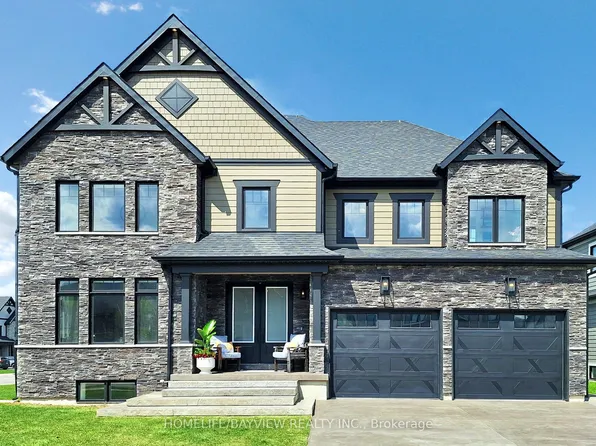 100 Reed Way, The Blue Mountains, ON L9Y 4P5