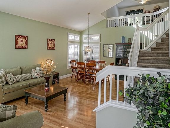 2nd image of 14651 Laurel Ct
