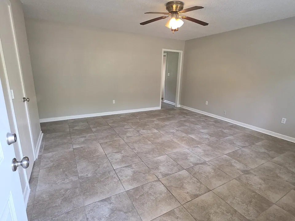 1311 Brookside Dr
