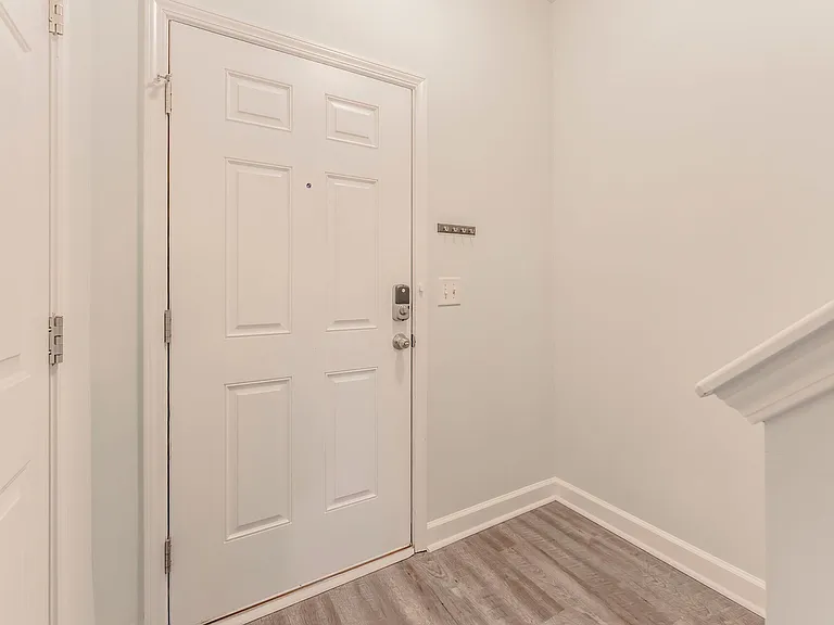 713 Samuel Cary Dr — Photo 28