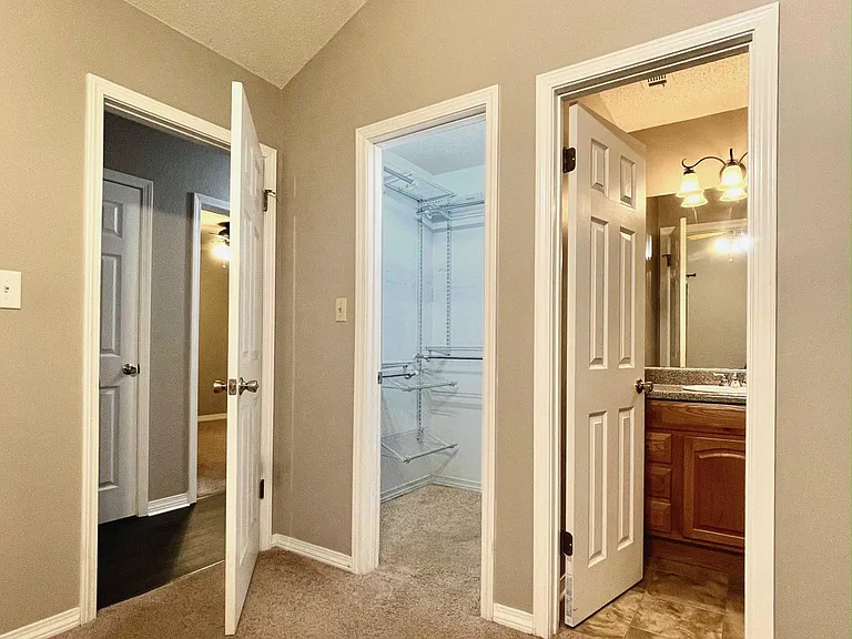 1054 Northview Dr — Photo 21