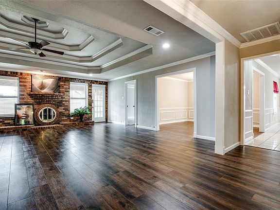 4th image of 8966 Hialeah Cir S