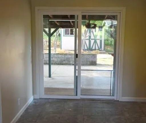 2nd image of 876 Tuolumne Ave