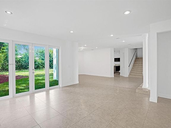 4th image of 3547 Forest View Cir #3547