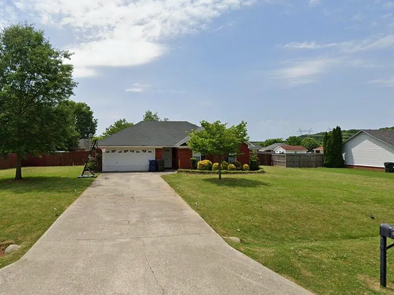 324 Willow Oak Dr — Photo 1
